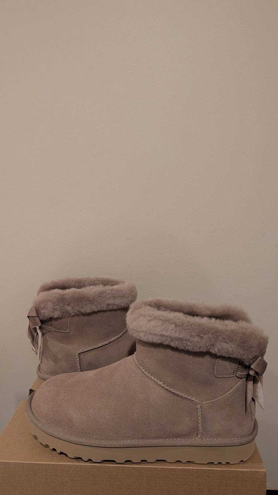 Ugg Australia Womens Mini Bailey Mixed Bow Boot Size 8 NIB