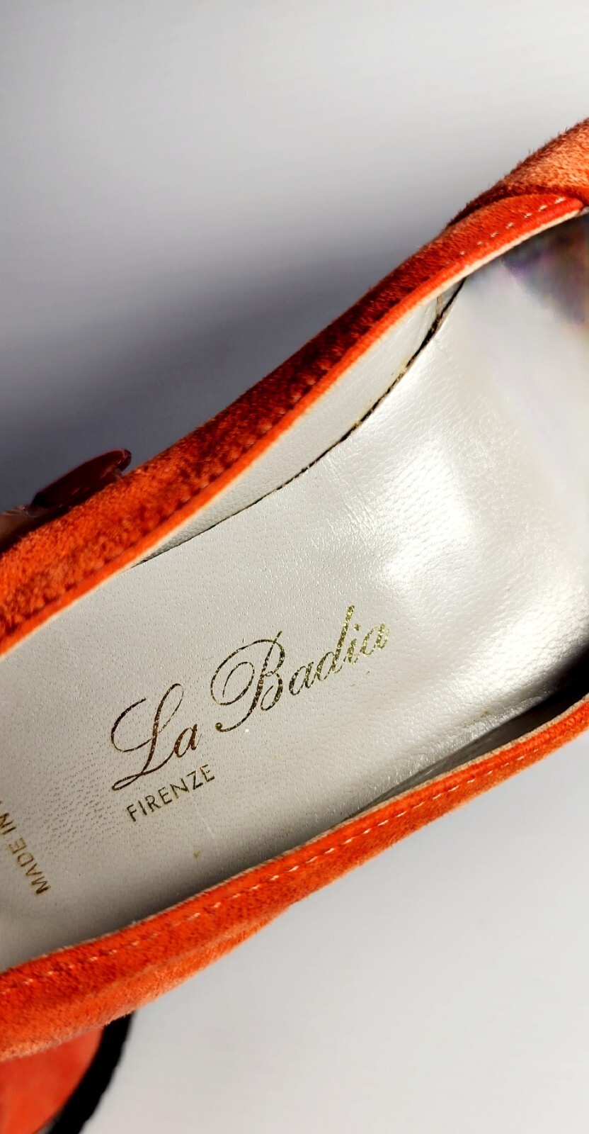 La Badia Vintage Women Flat Shoes Size 5.5 Orange Close Toe Slip On Suede