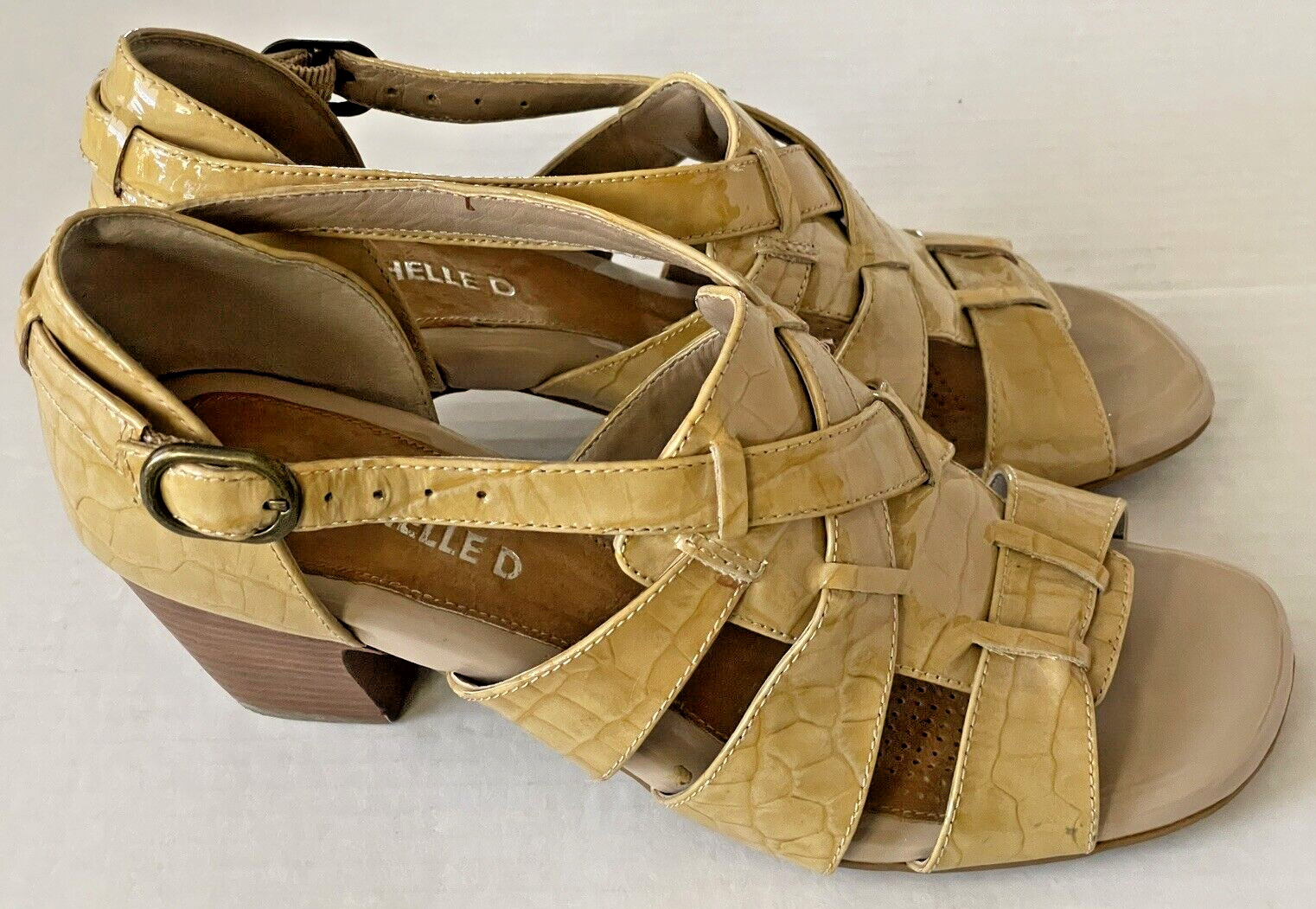Michelle D Gold / Tan Sandals Strappy High Heels Open Toe Buckle Womens Size 7M