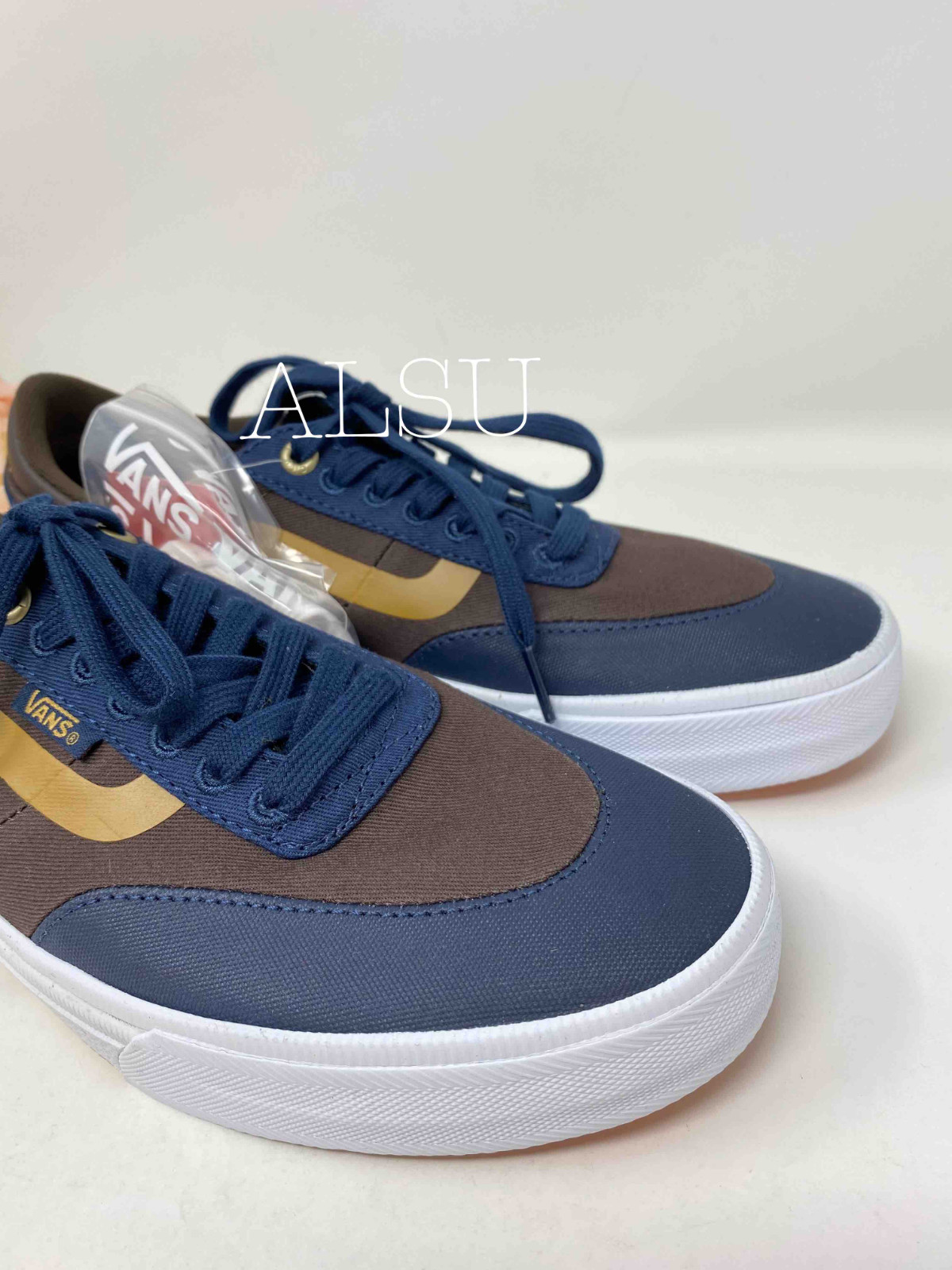 Sneakers Women’s VANS Gilbert Crockett Independent Dress Blues Size VN0A38COUHL