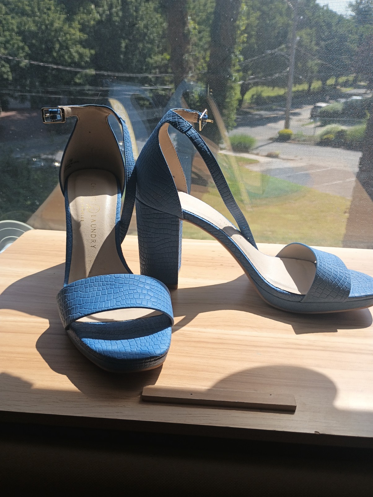 Laundry Women’s Blue Snake Print Open Toe Ankle Strap Buckle Sandals 7.5