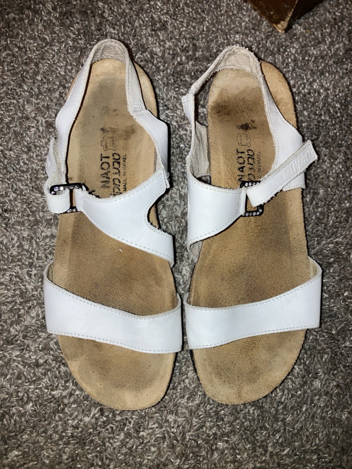 NAOT WHITE LEATHER SANDALS RHINESTONE BUCKLE ACCENTS SIZE 8