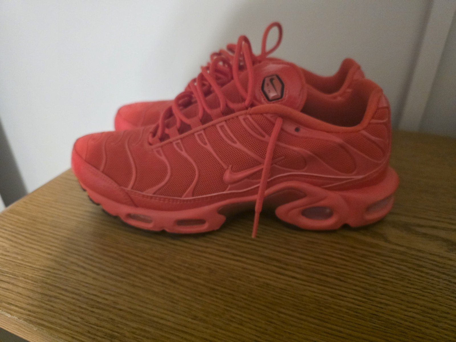 Nike Air Max Plus TN Light Crimson AV8424-600 Size 8.5W/ 7M