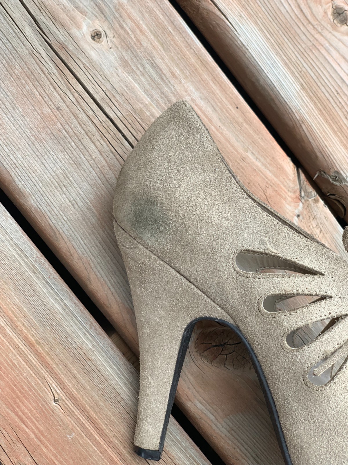 Crown Vintage Mary Jane Pumps Shoes 8.5 Tan Suede Bruges Lace Up Cut Outs Boho