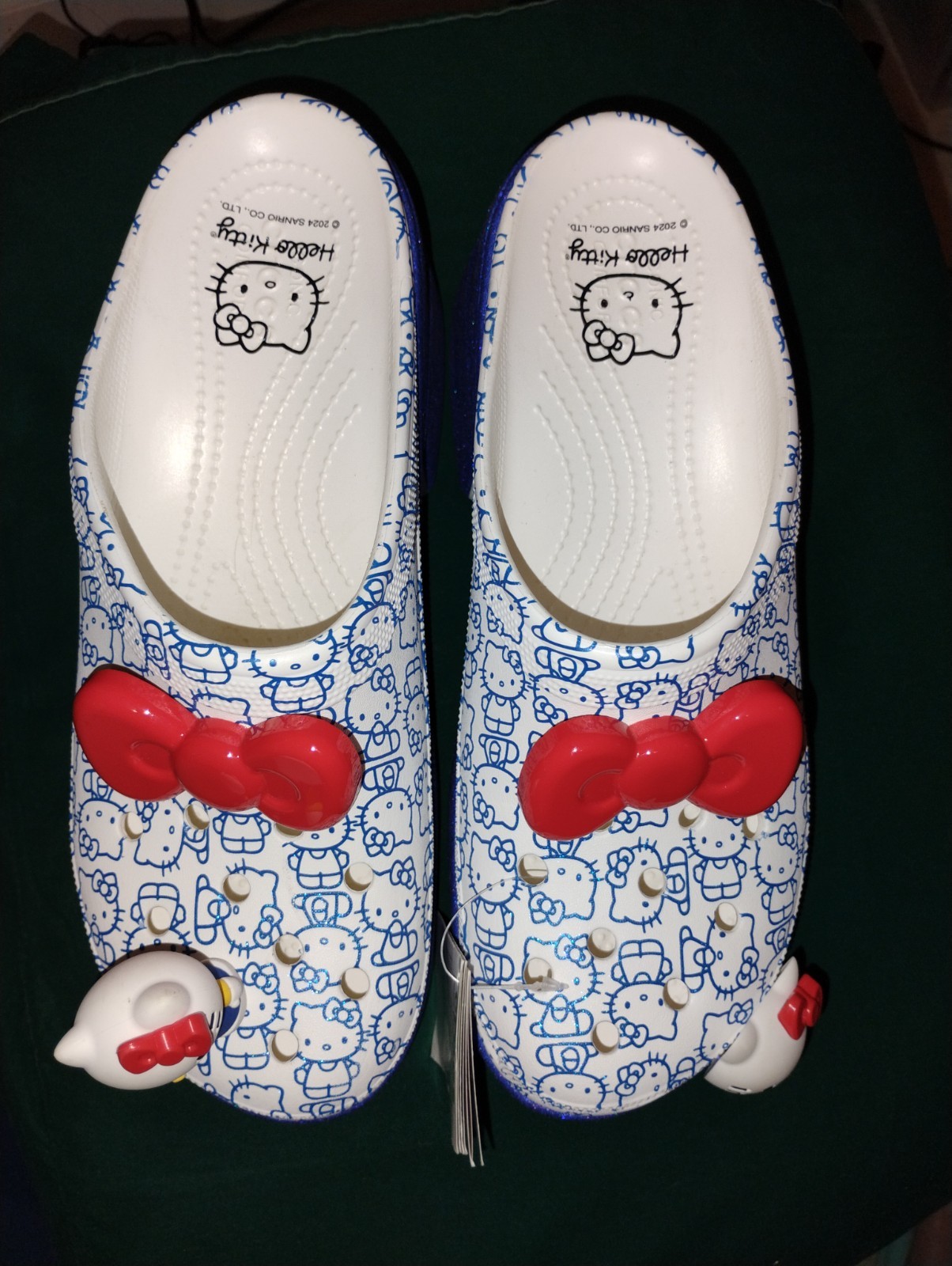CROCS – Hello Kitty Crocs- Unisex – Siren Clog