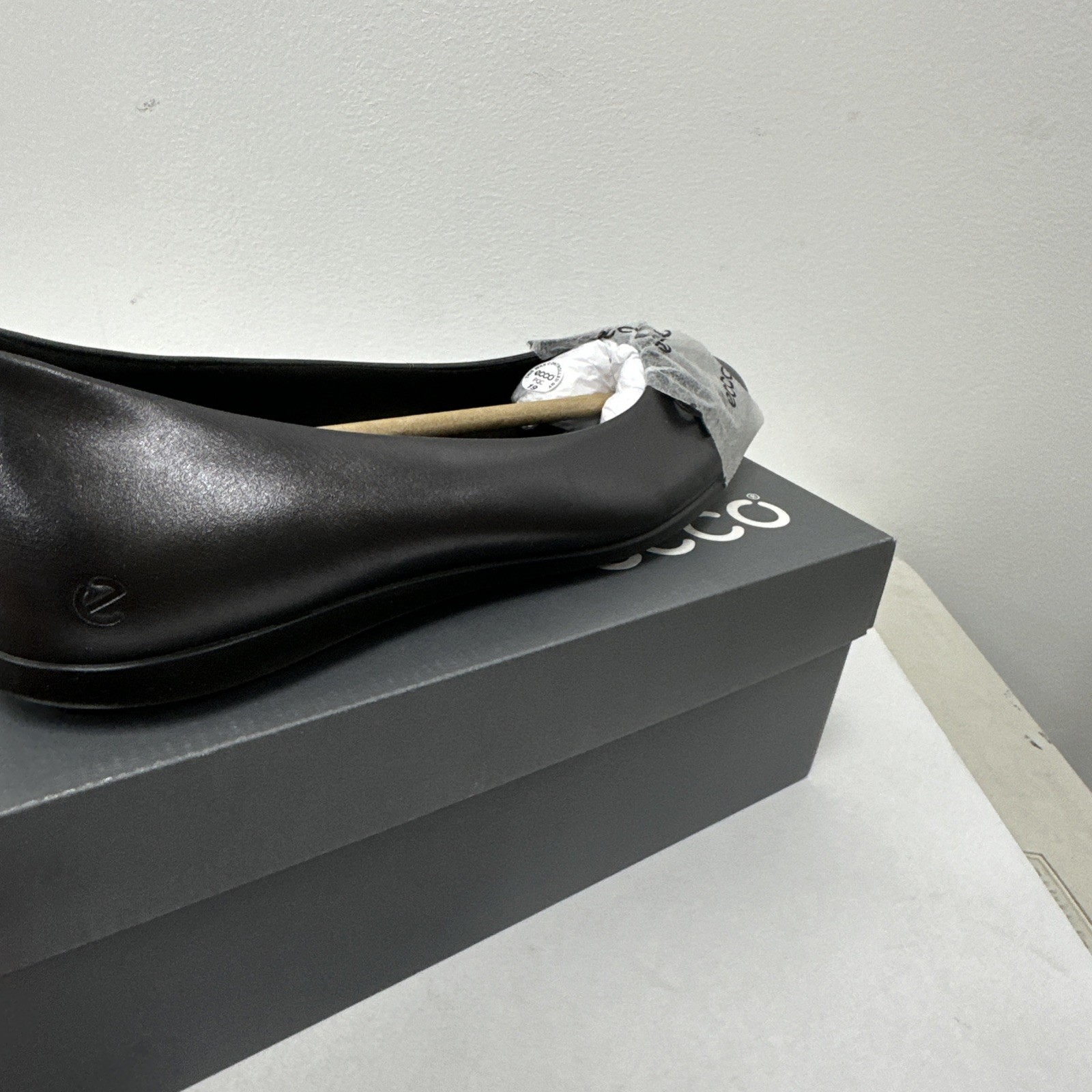ECCO TOUCH BALLERINA FLAT | ARTICLE 271713 | HEAVY SILVER 61018 | SIZE 10-10.5US