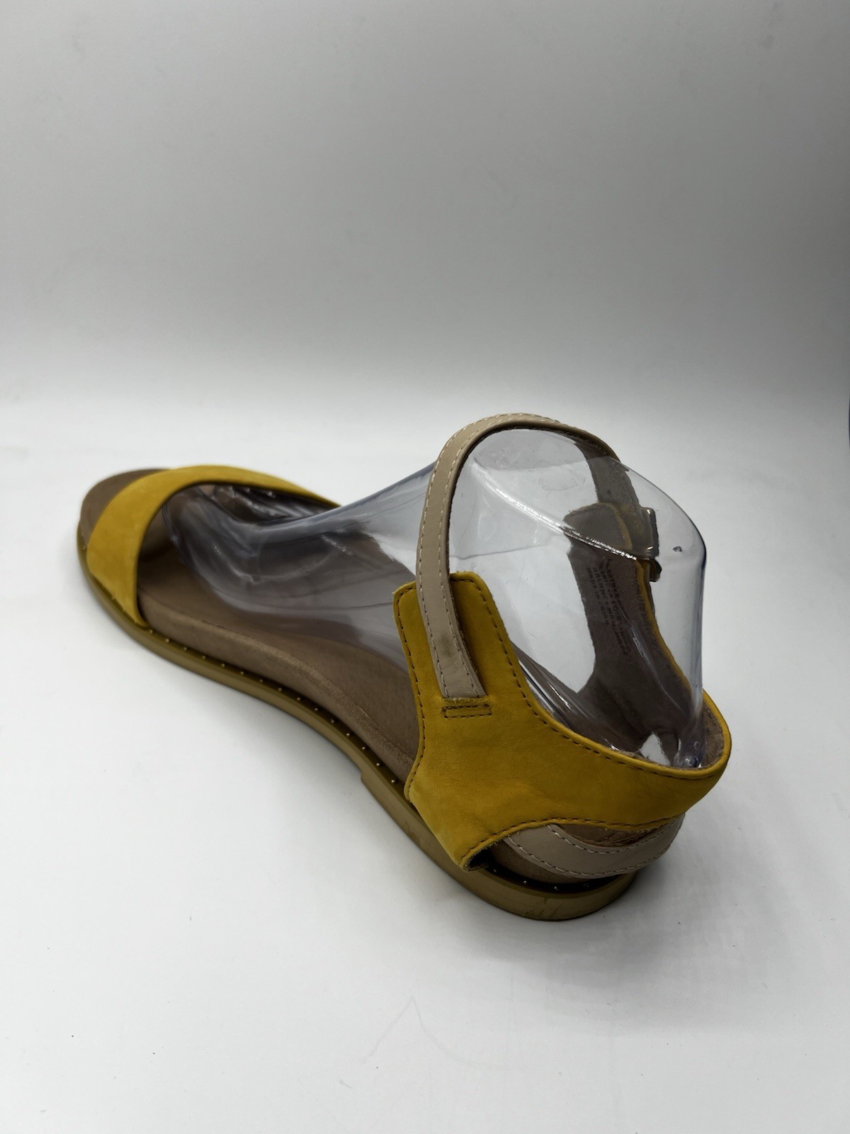 Women’s Earth Origins Grove Cameo Yellow Sandals Size 9.5M
