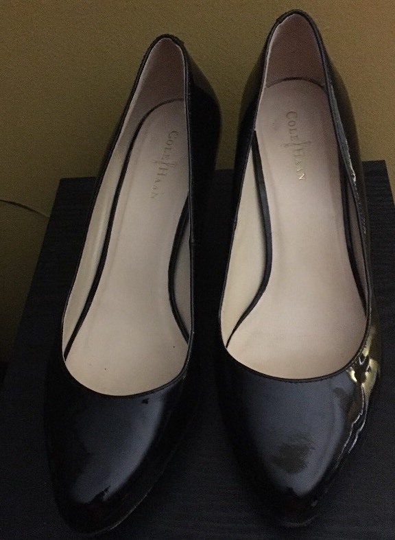 COLE HAAN Black Patent Leather Semi- Round Toe Platform Pumps Sz 7.5B