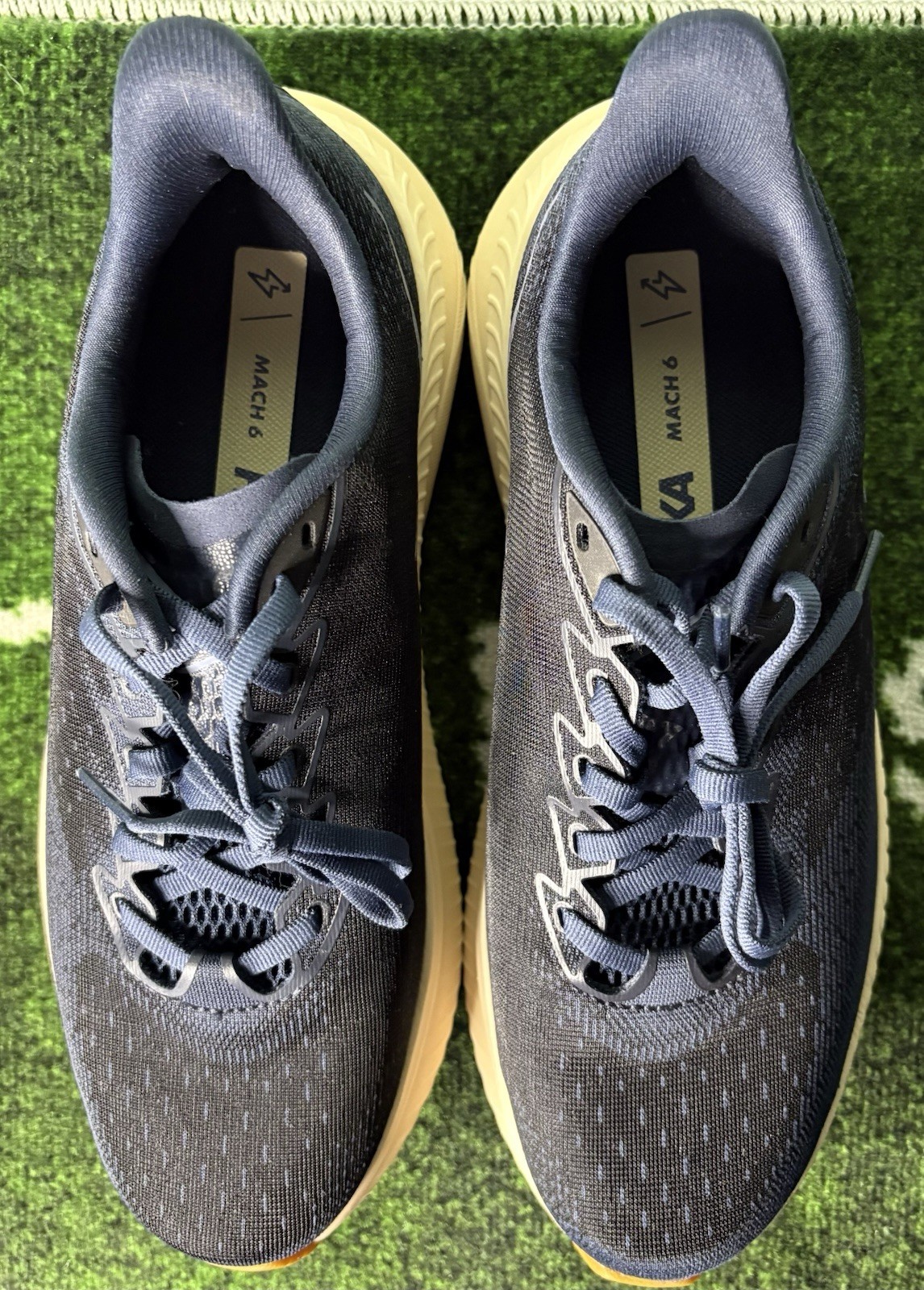 US Men’s 9/Women’s 10 – HOKA Mach 6 LA “Varsity Navy Black” 1164032-VCK