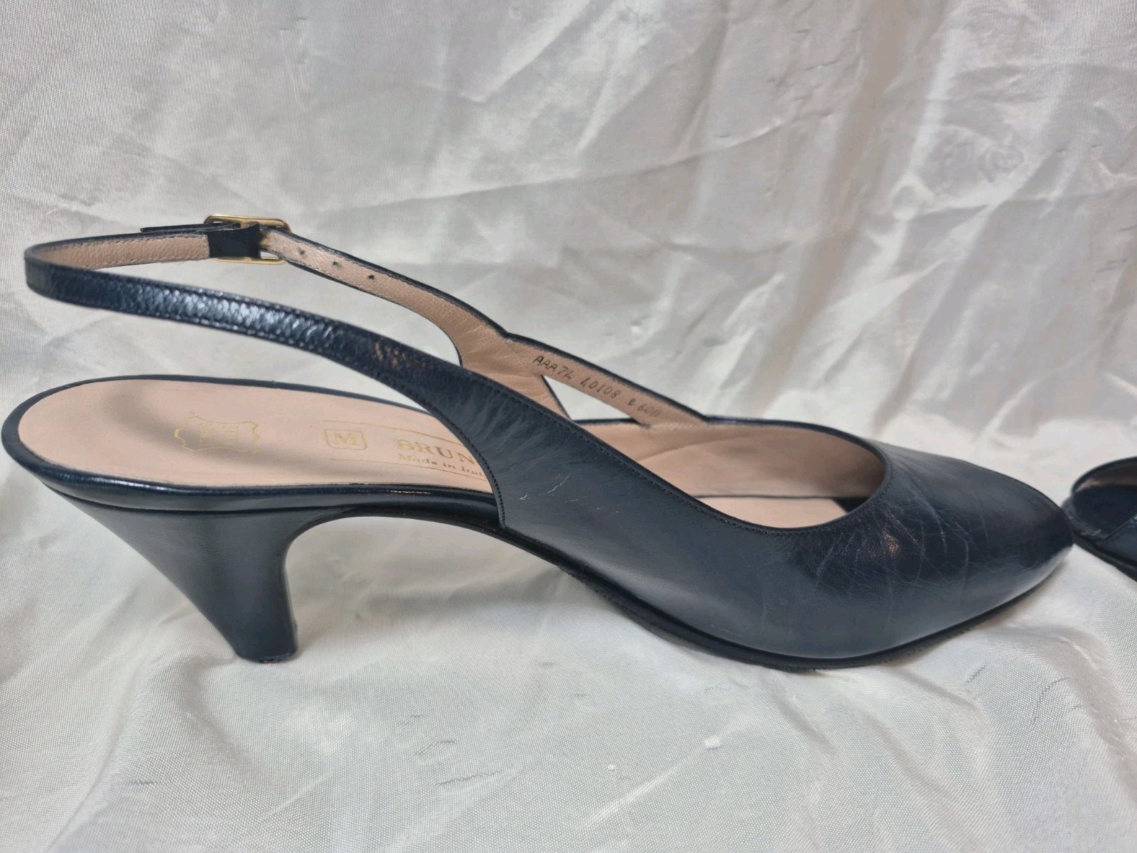 EUC Bruno Magli Peep Toe Sling Back Heels Navy Textured Leather Size 7.5aaa