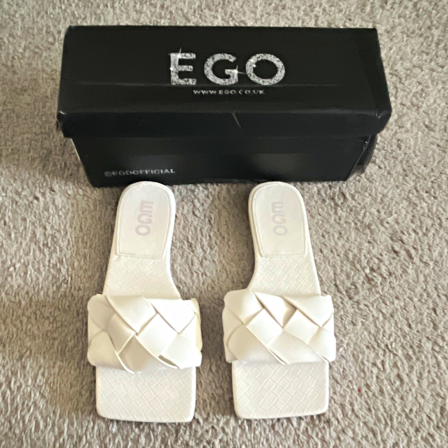EGO Women’s White Braided Slide Sandals Faux Leather Slip-On US 7