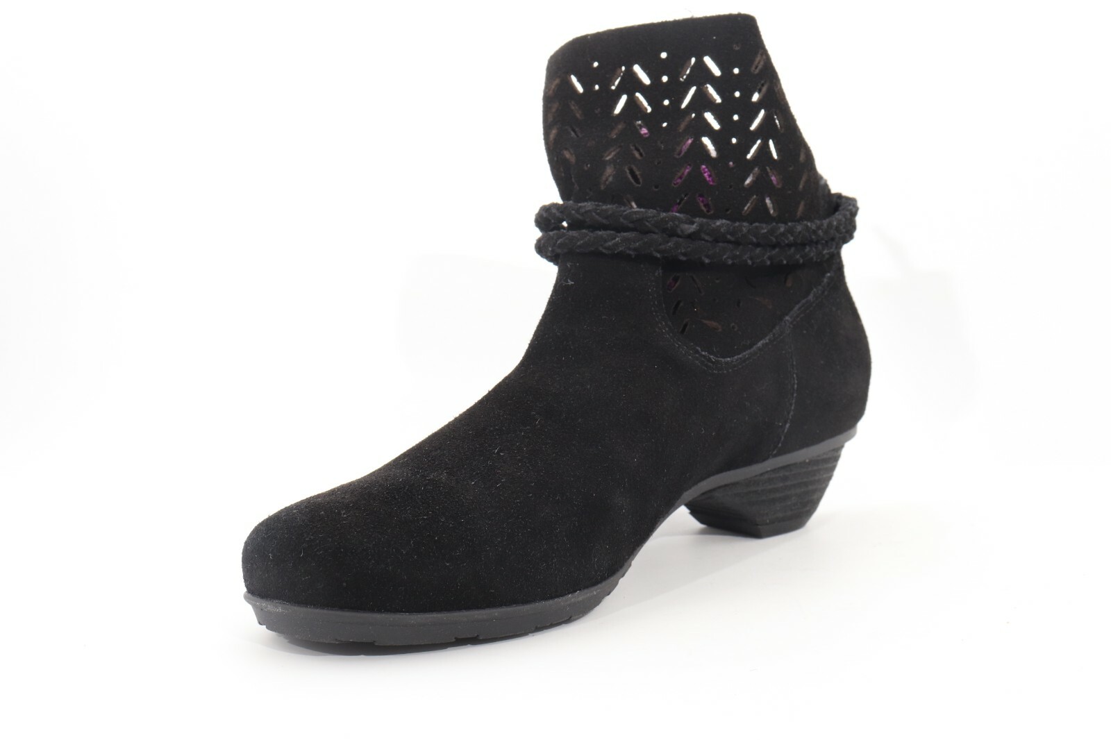 Abeo Women’s Nicole Black Booties Size US 7 Left Boot, Size 8 Right Boot Casual
