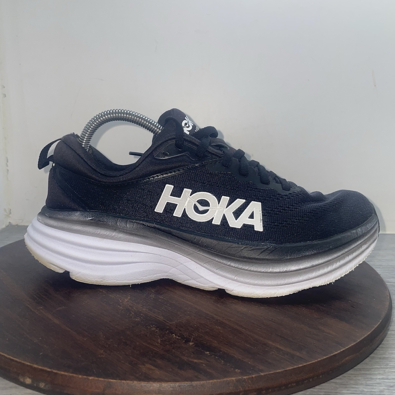 Hoka One One Bondi 8 Womens Size 8.5 B Black White Sneakers 1127952 BWHT Running