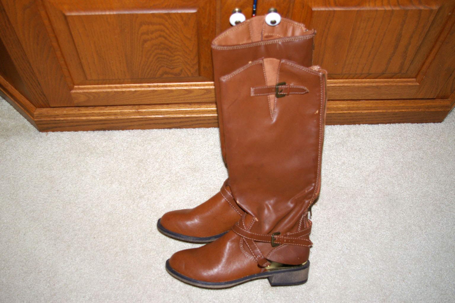 SM New York Dixie Tall Riding Boots Brown Zipper Strap Buckle Women 8 NWOB FLAWS