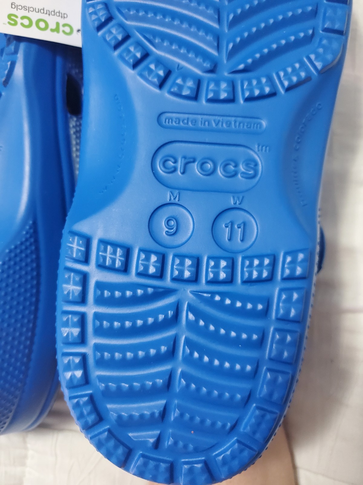 Disney Park Peter Pan Crocs ~ Classic Clog Casual Shoes ~ Size W 11/ M 9 ~ NWT