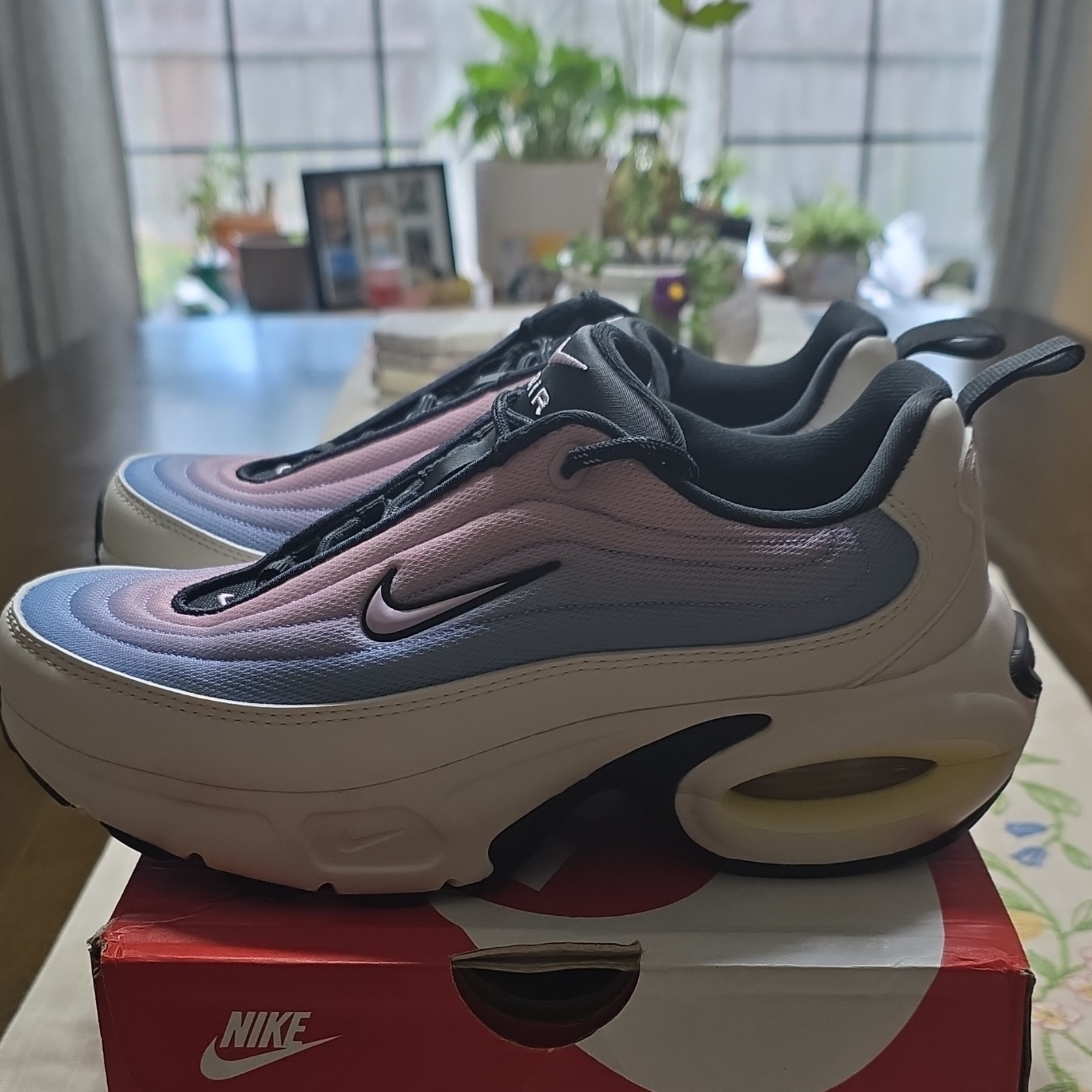 Nike Air Max Portal Dawn Women’s Mesh Low Top Sneakers Sail/Pink HV5761-133