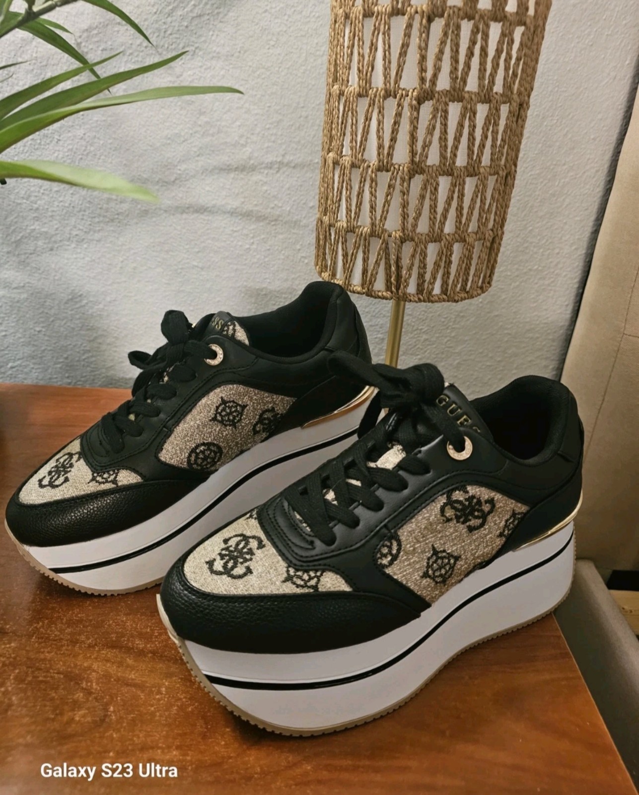 GUESS PLATFORM SNEAKERS CAMRIO BLACK