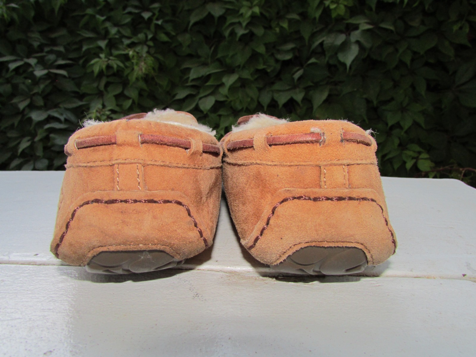 UGG Australia Dakota Chestnut Suede Shearling Moccasin Slippers 5612 Womens 5