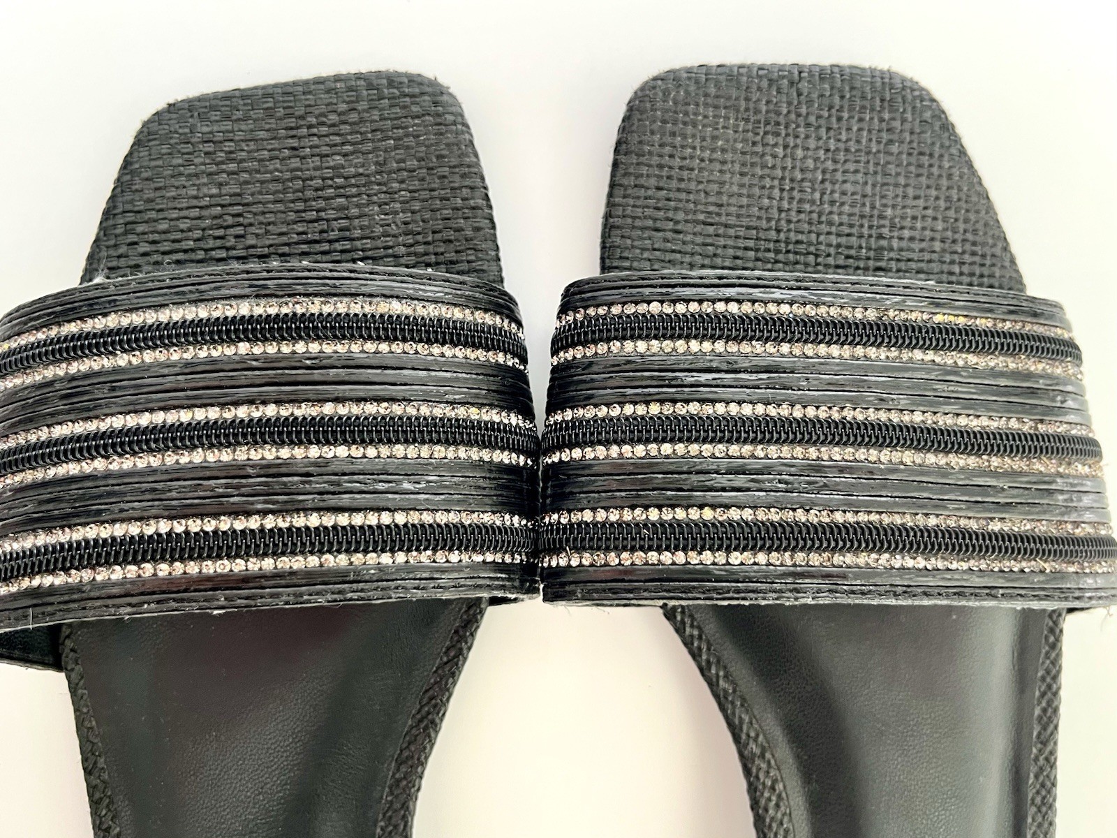 Steve Madden Black PU Leather & Raffia – Band Slide Sandals Women’s US 8 Slip-On