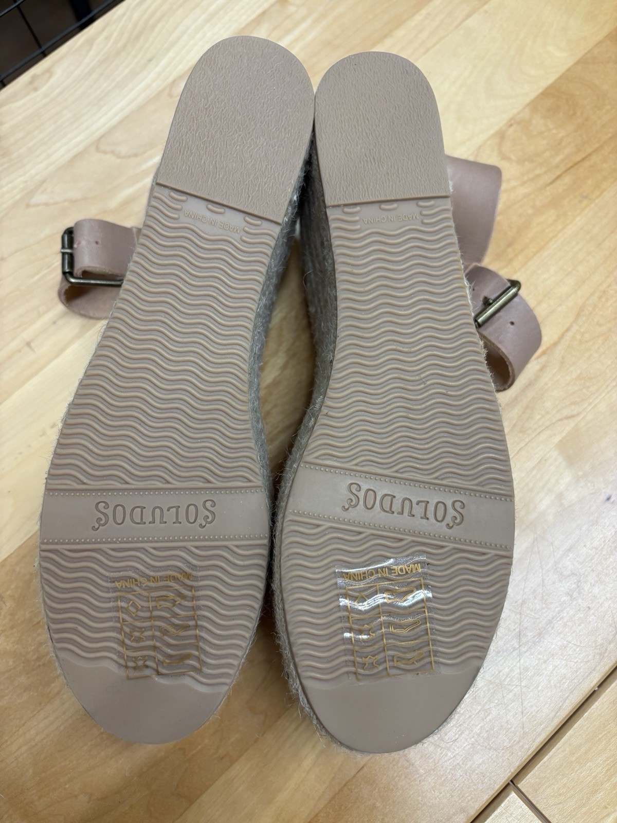 NWOT Soludos 9.5 Platform Sandals Rope Platforms Buckle Straps Beige