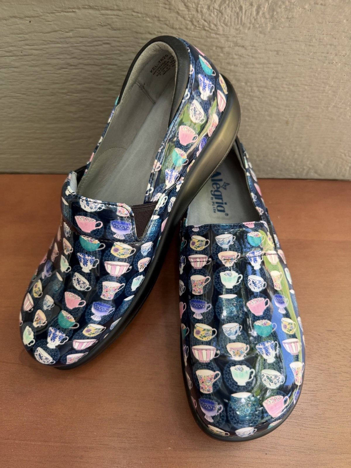 Alegria Women’s Keli Professional Clog Teacup Black KEL-7626,40