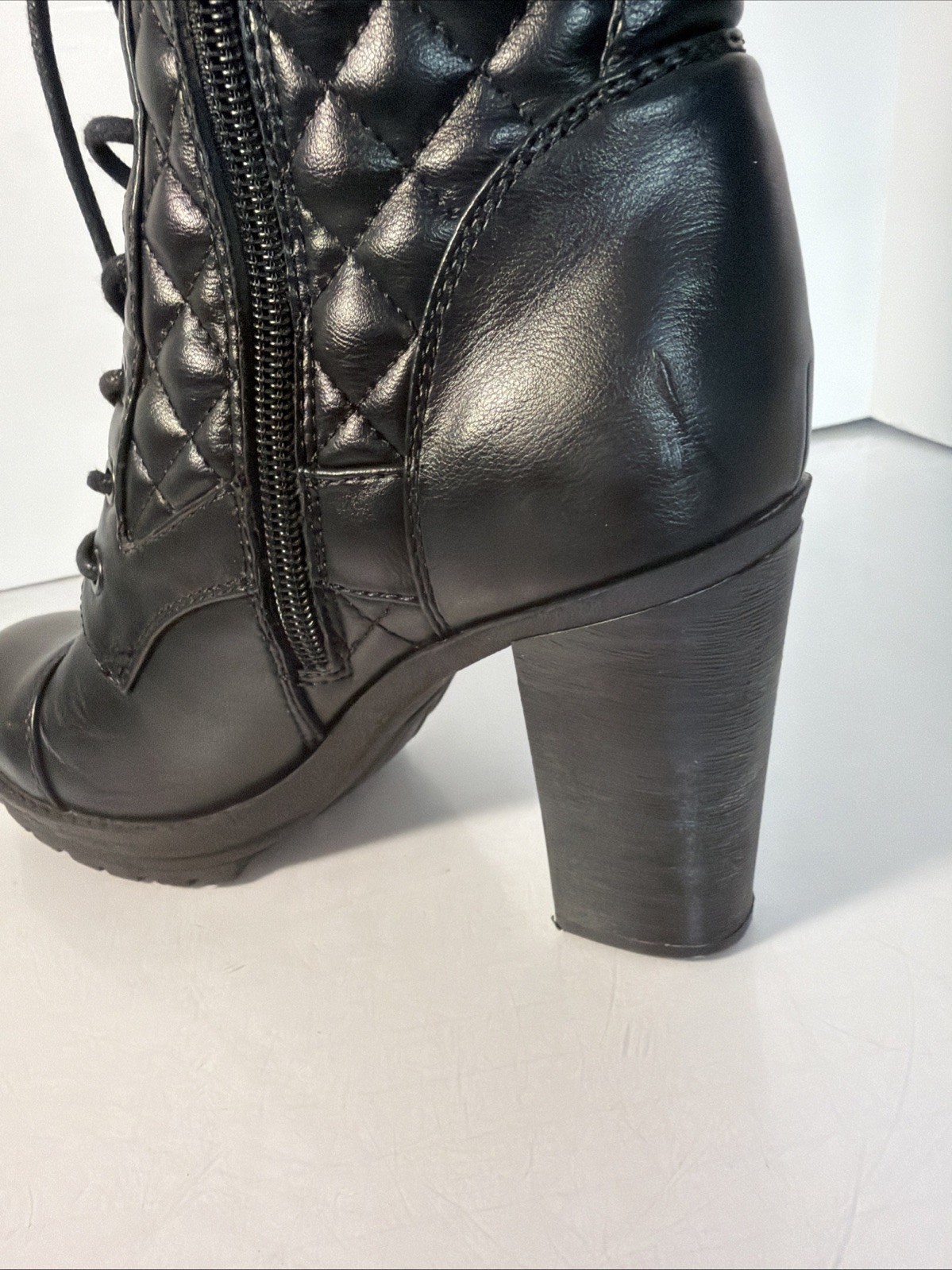 G By GUESS Black Quilted Booties Boots Heels Biker Grunge Gothic Moto Buckle 6.5
