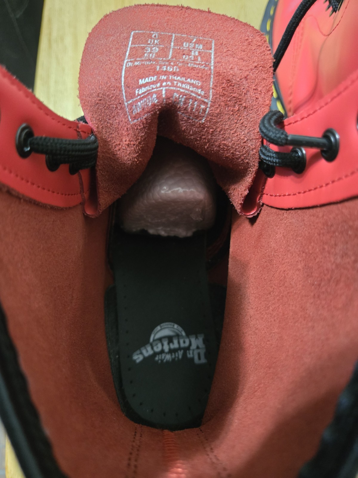 Dr. Martens Smooth Red 1460 Boots Women’s Sz 8 EU 39 Excellent Cond. Doc Martens