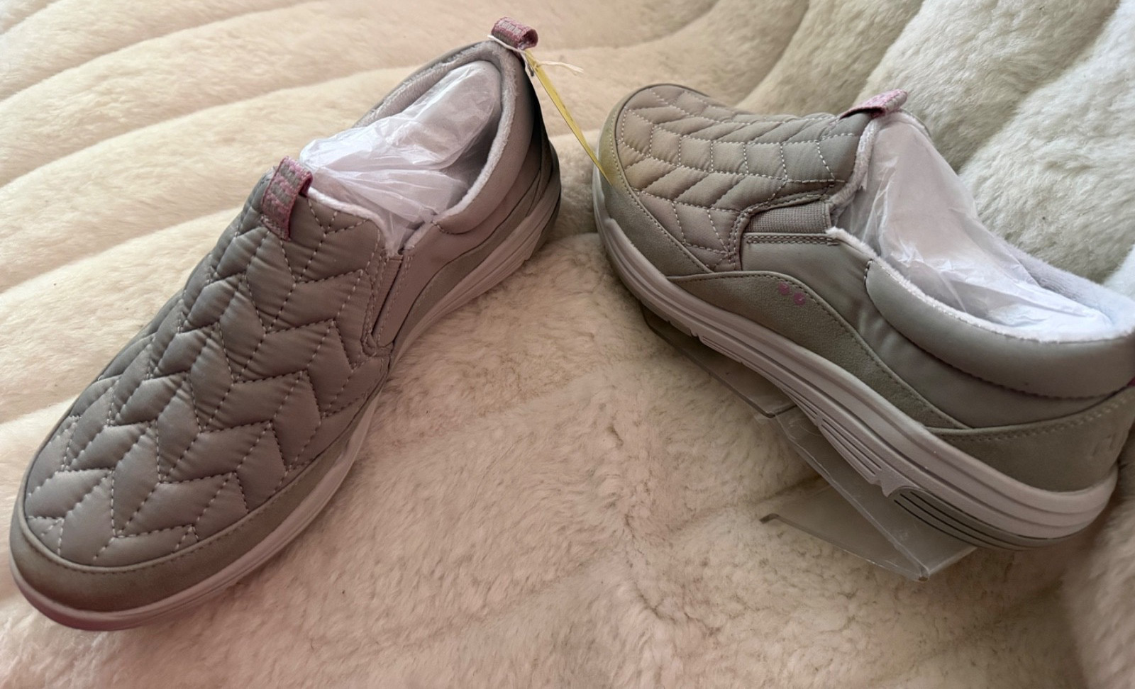 RYKA SIZE 9.5W Gray AVA 3 Quilted Stitching Water Repellent Suede Toe NWB