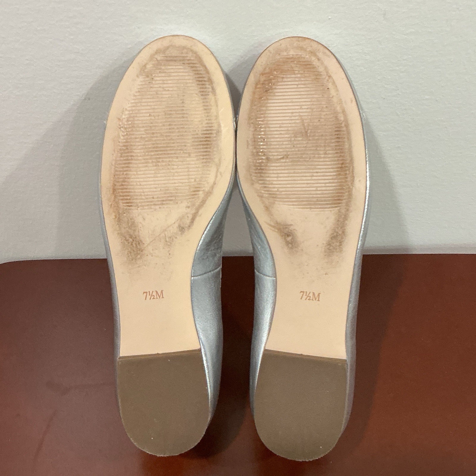 TALBOTS Blair Ballet Flats w/ Bow Metallic Silver 7.5 M Stitched EUC