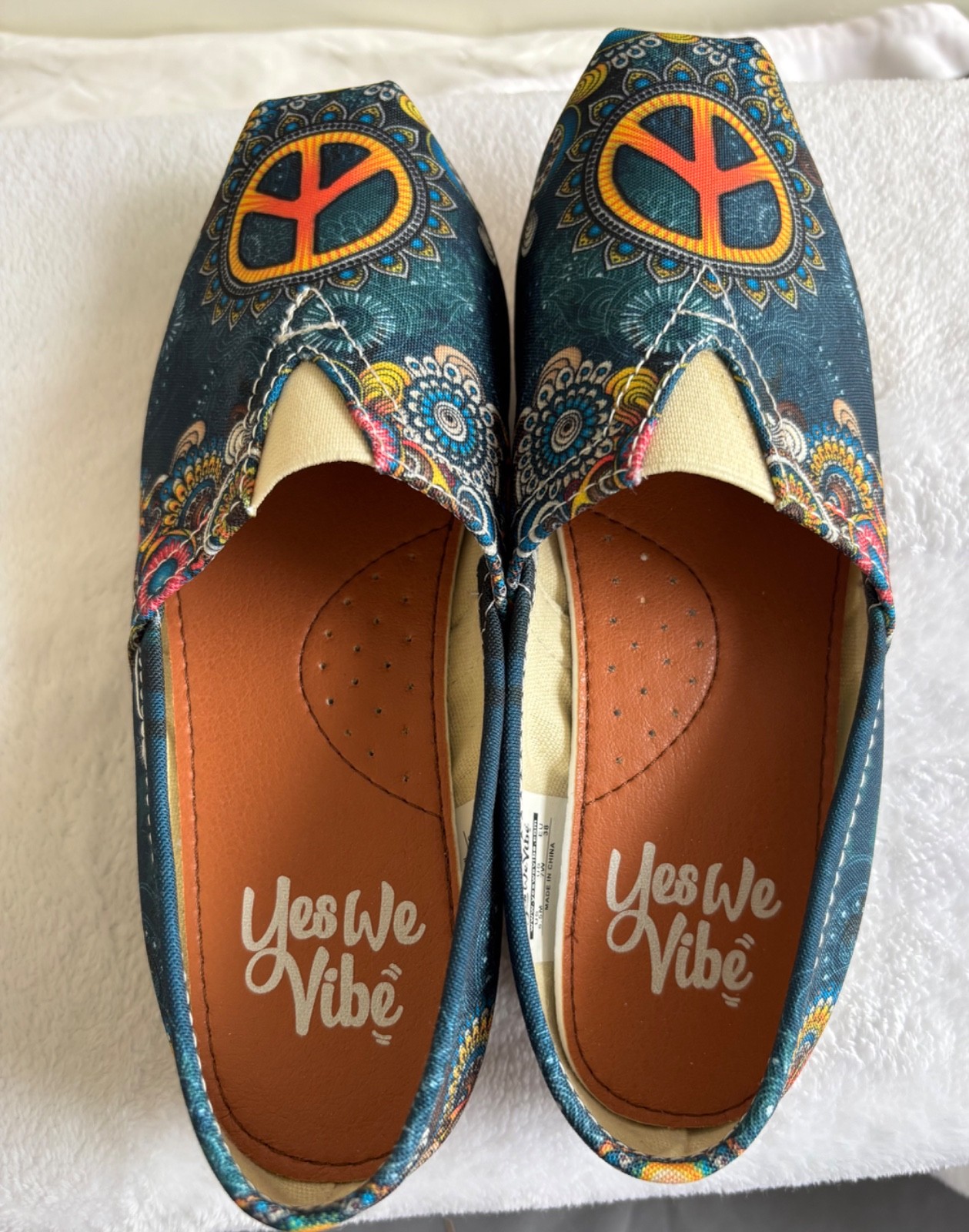 Yes We Vibe Peace Sign Boho Hippie Canvas Flats Slip On Shoes Women’s 7W