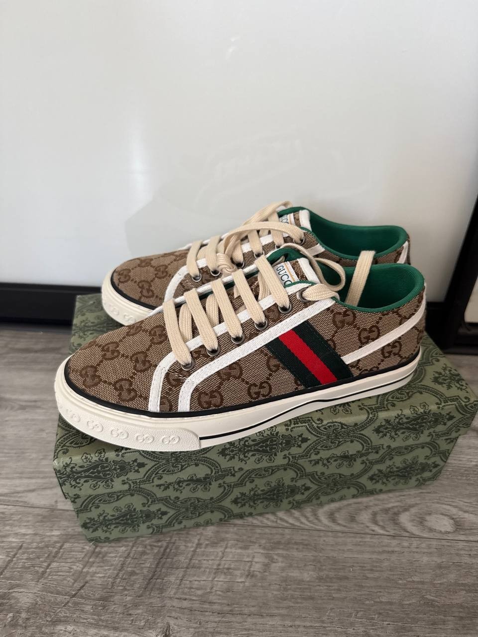 Gucci GG Canvas Low Top Sneakers Beige Monogram Web Stripe Shoes EU 40 US Women