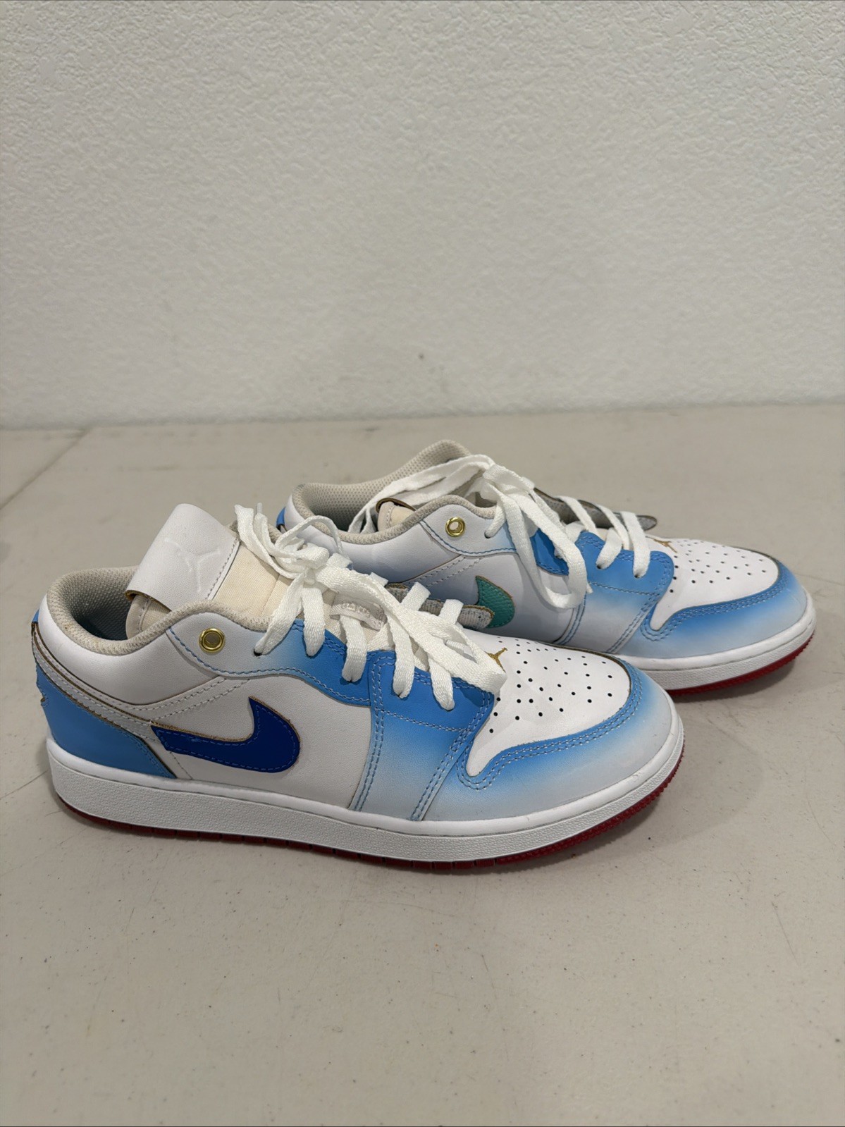 Jordan 1 Low Gs University Blue Gradient, Red White Gold Size 6.5 Y, 8W