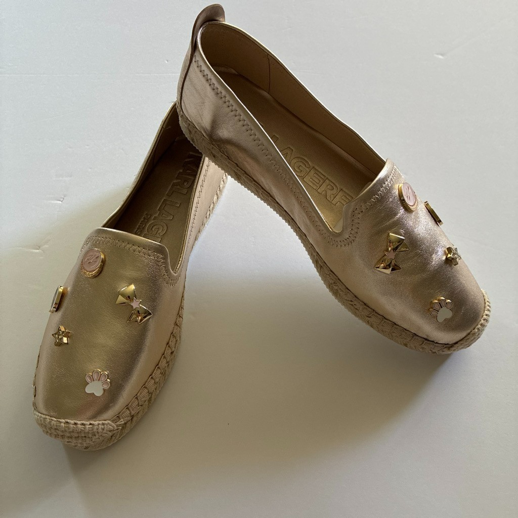KARL LAGERFELD PARIS Women’s Michaela Macaron Espadrille Flats