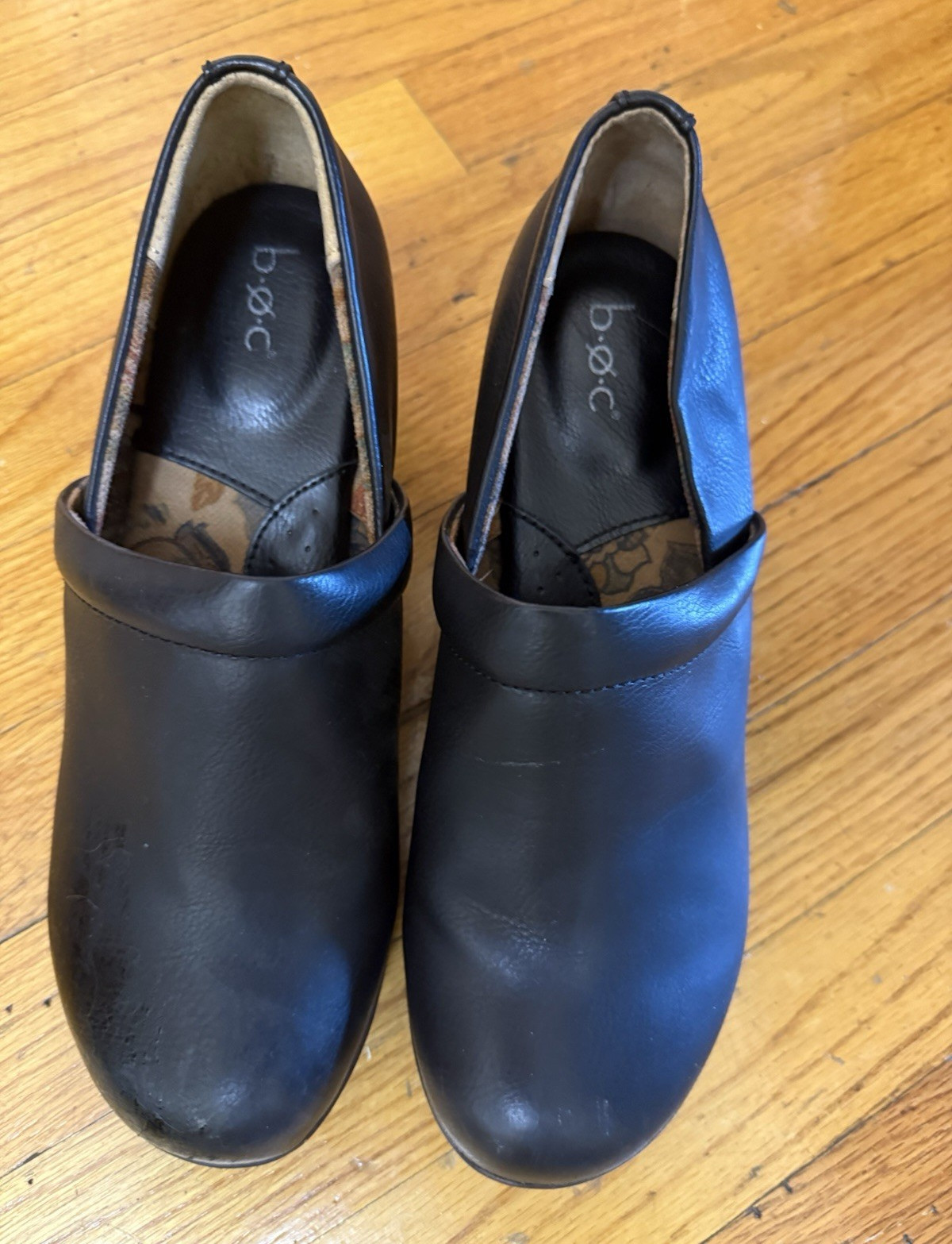 b.o.c Women’s Black Leather Slip-On Block Heel Pumps Round Toe – Size 9