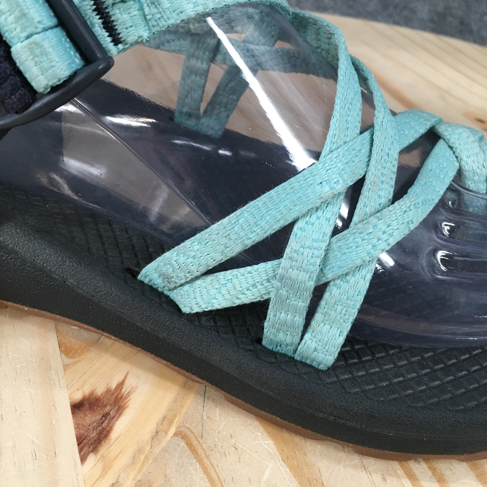 Chaco Z/Cloud X2 Sandals Womens 10 Hiking Strappy Comfort Low Top Multicolor