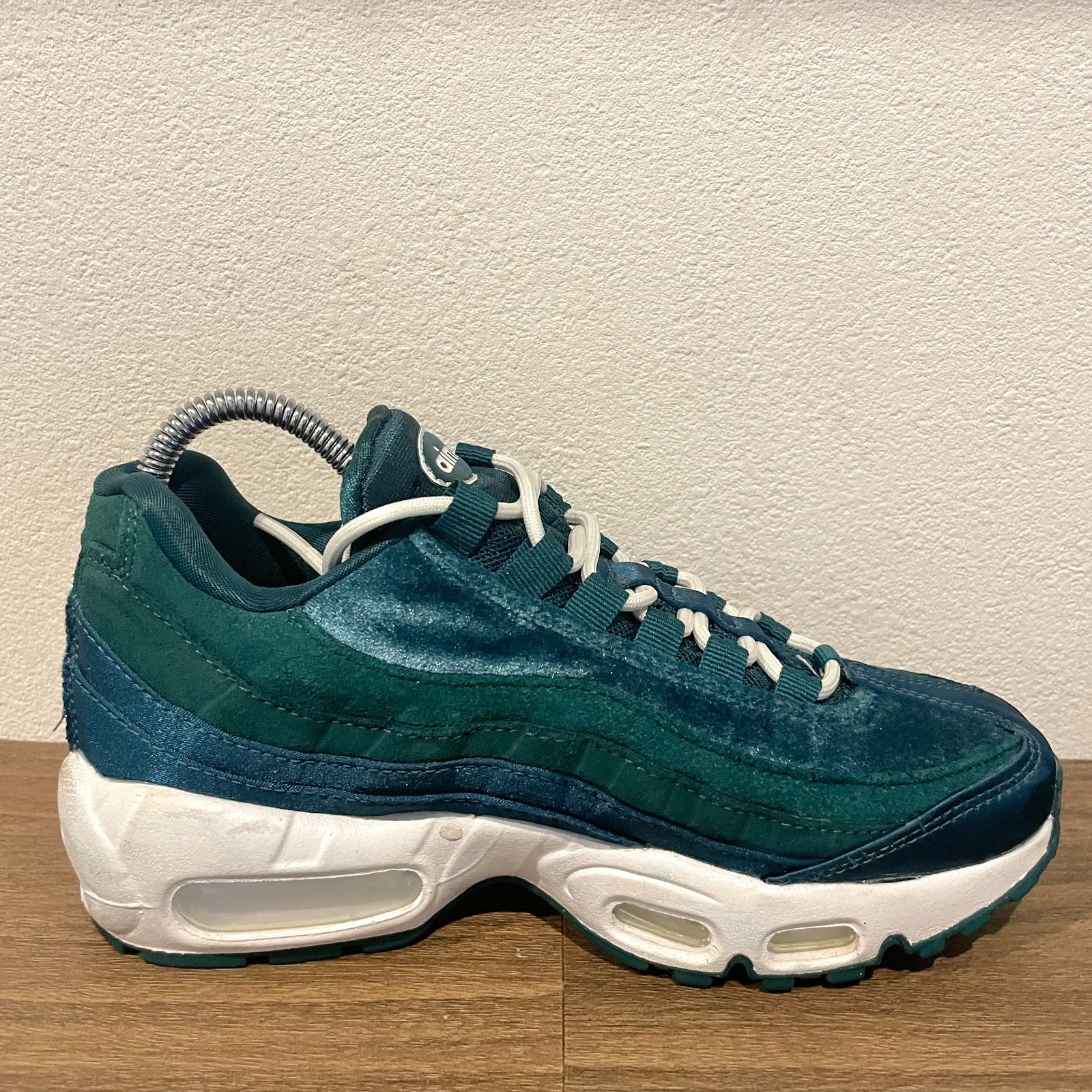 Size 6 – Nike Air Max 95 Green Velvet W DZ5226-300