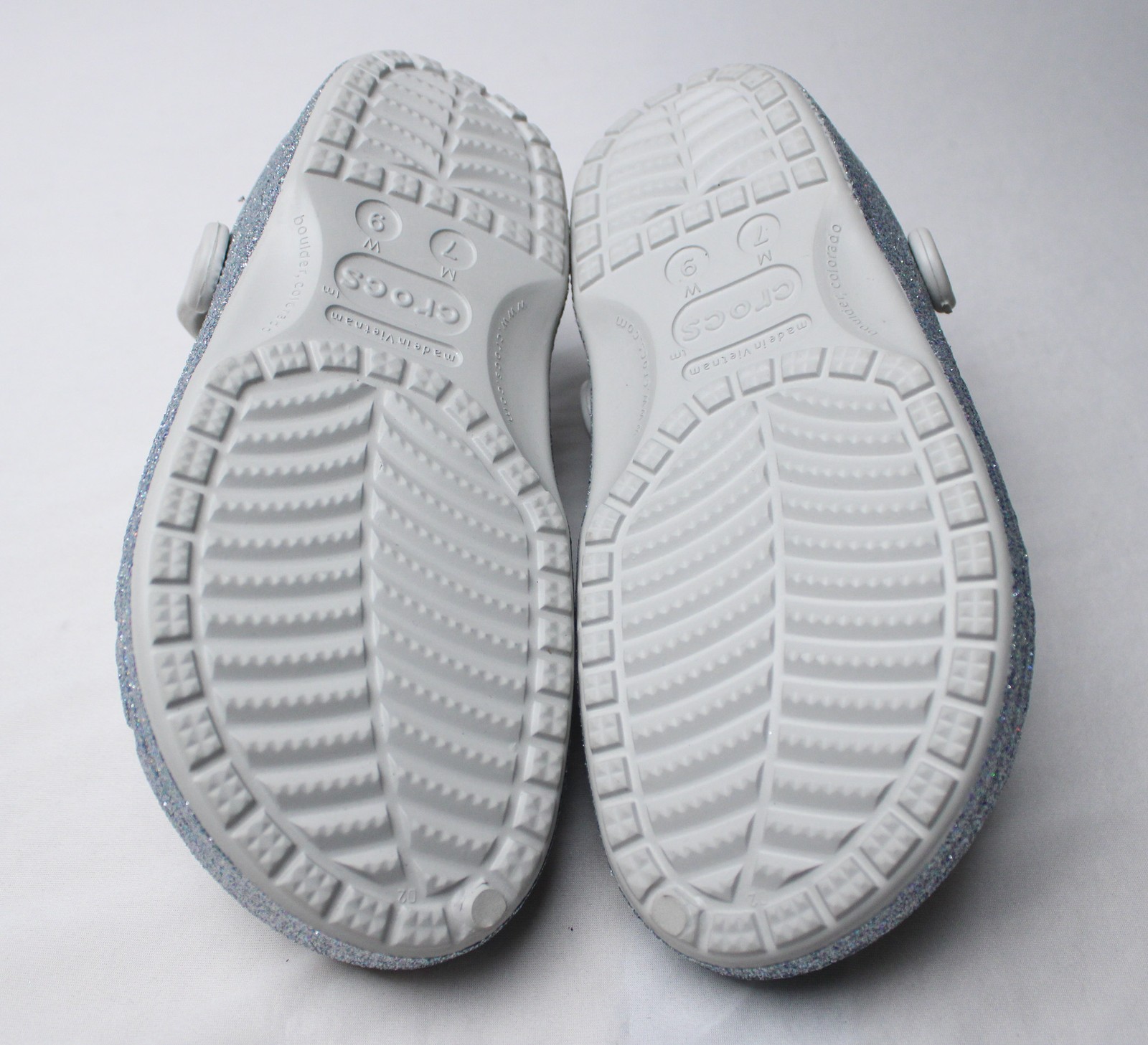 Crocs Unisex Adult’s Baya Glitter Clogs JL3 Gray Size US:9W/7M UK:7W/6M