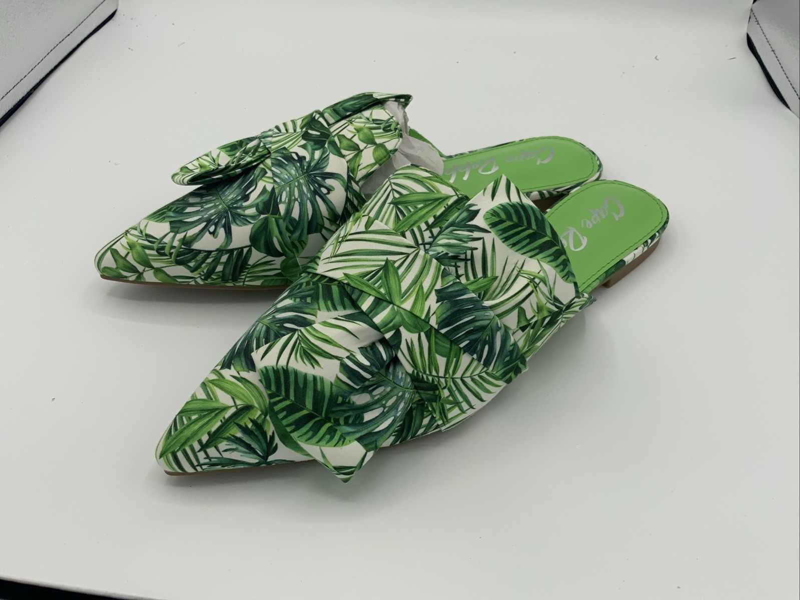 Cape Robbin Carolyn Knot Slip On Point Toe Flat Mules Green Plants Size 9