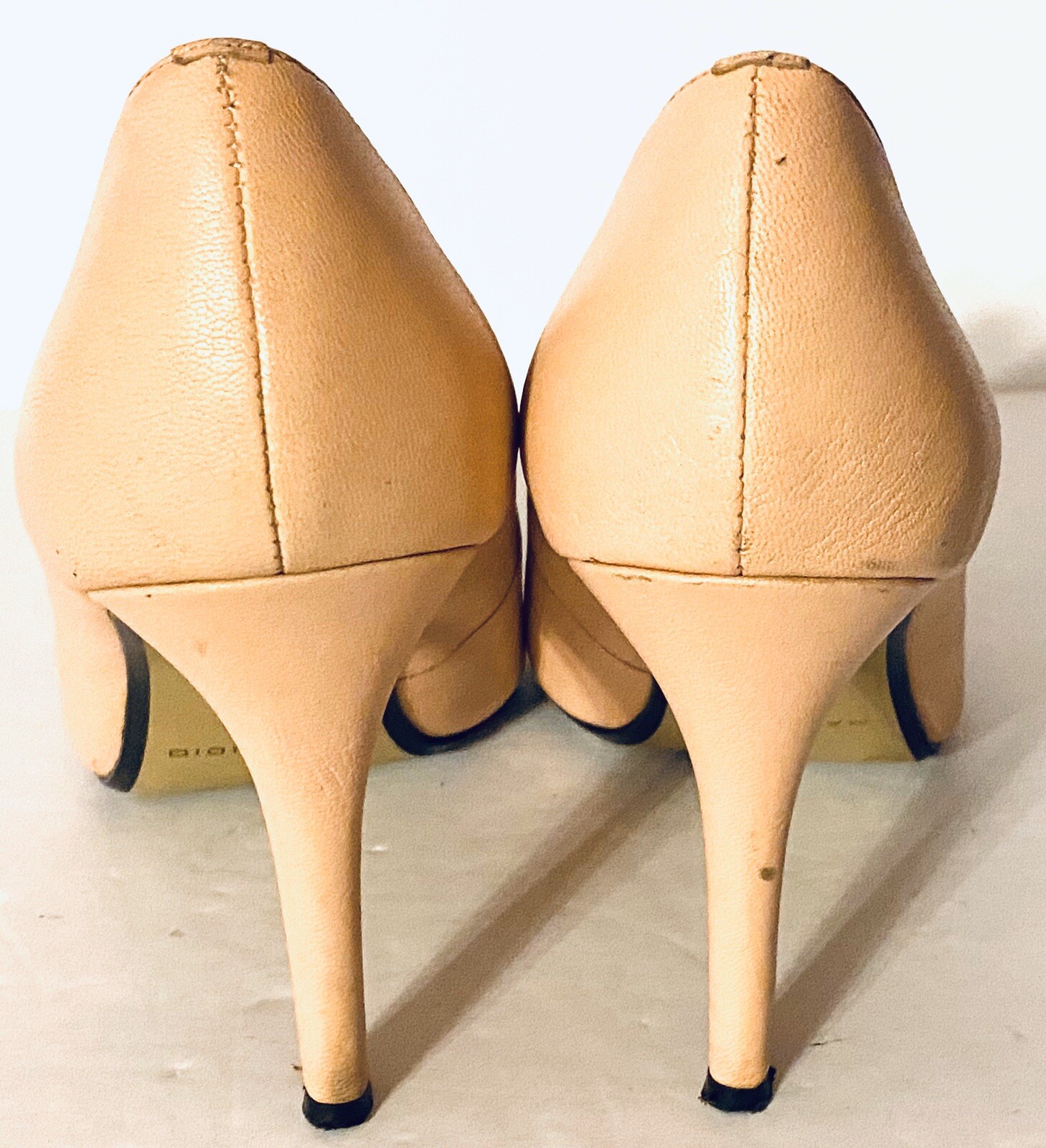Max Studio Pink Leather Semi-Round Toe “Marais” Pumps Size 8M GUC!