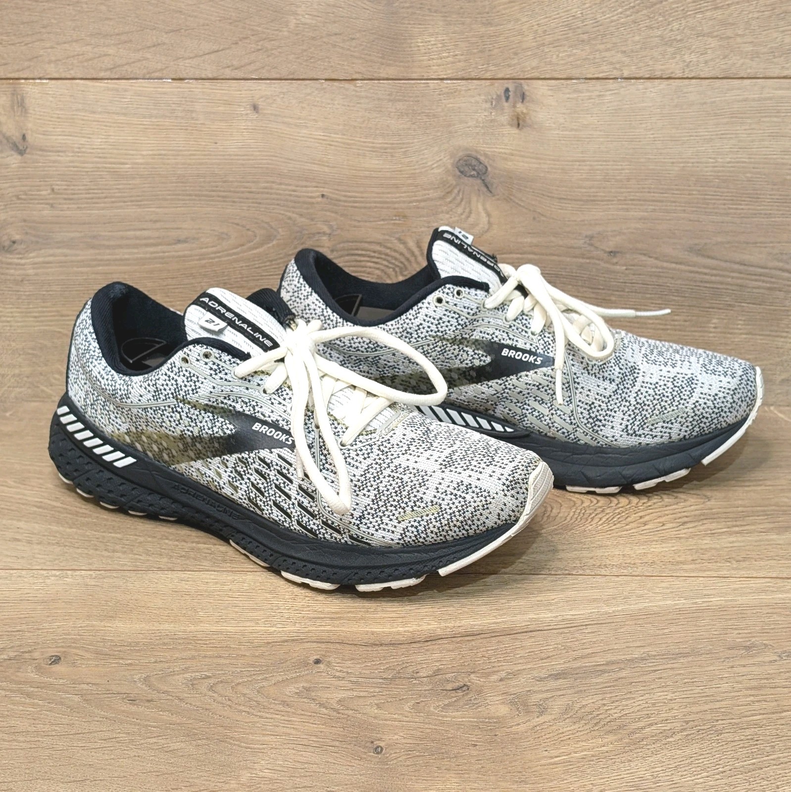 Brooks Adrenaline 21 Black Gray Running Shoes 1203291B135 Womens Size 9.5 B