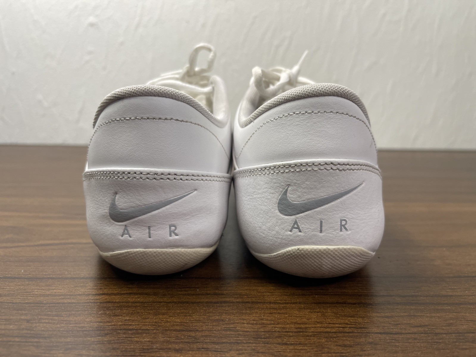 Nike Air Mix Down 2 Womens White Cheerleading Dance Shoes Size 7