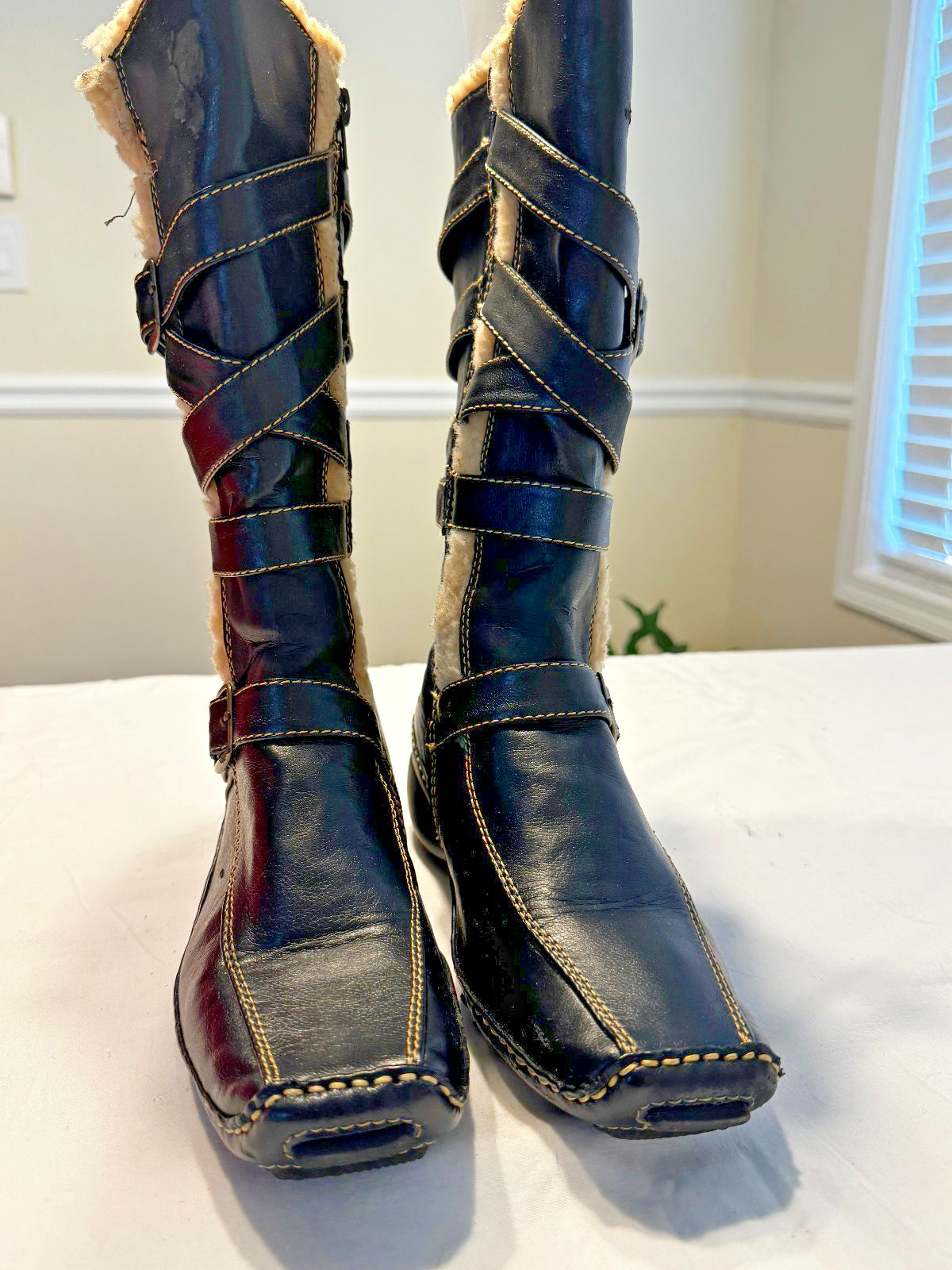 Go Max Yes Winter Boot in Black with Faux Shearling US Women’s Size 6.5 (M18)