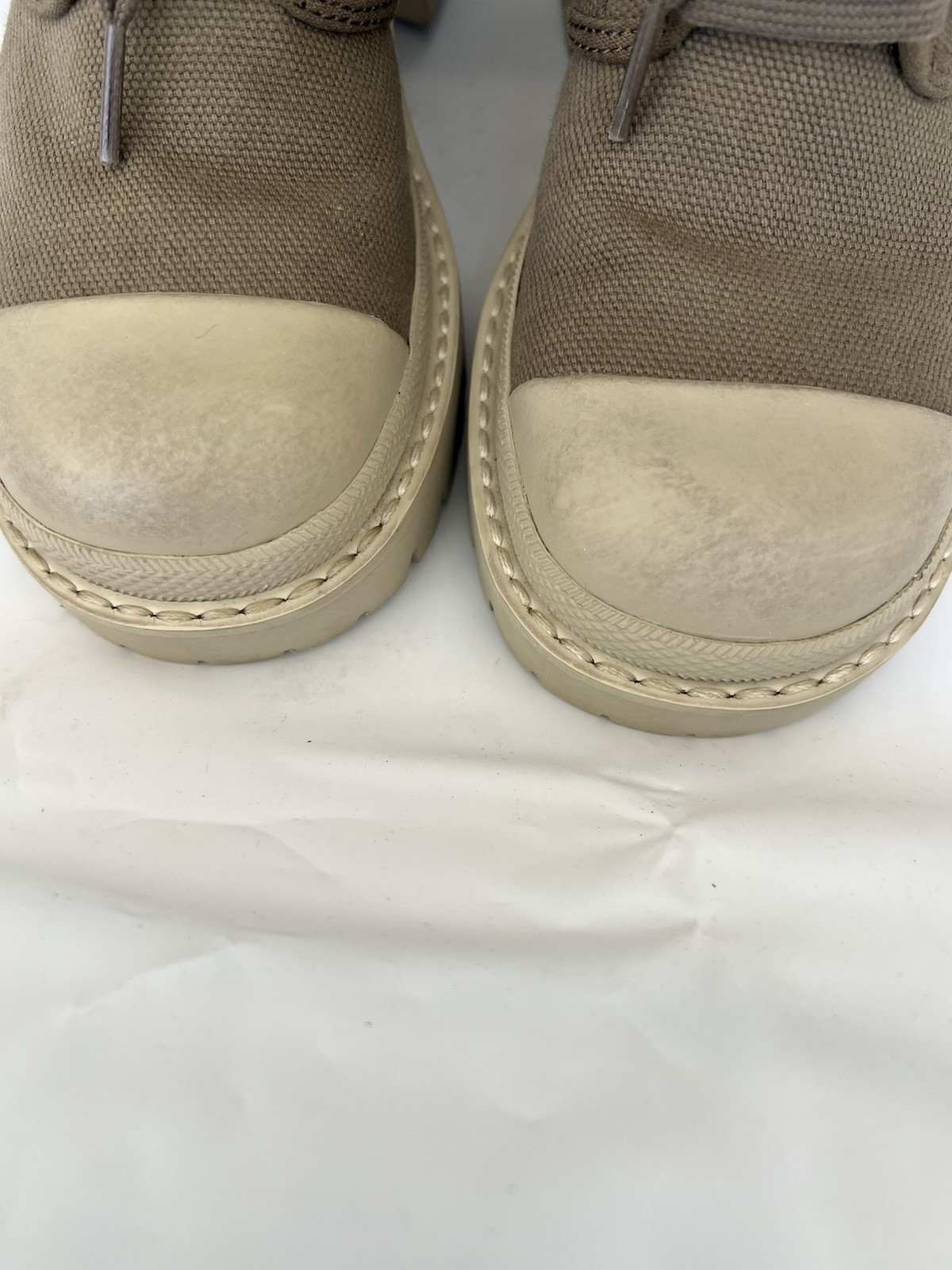 Marc by Marc Jacobs Tan fabric combat Hill/buttons on the side – Lace Up
