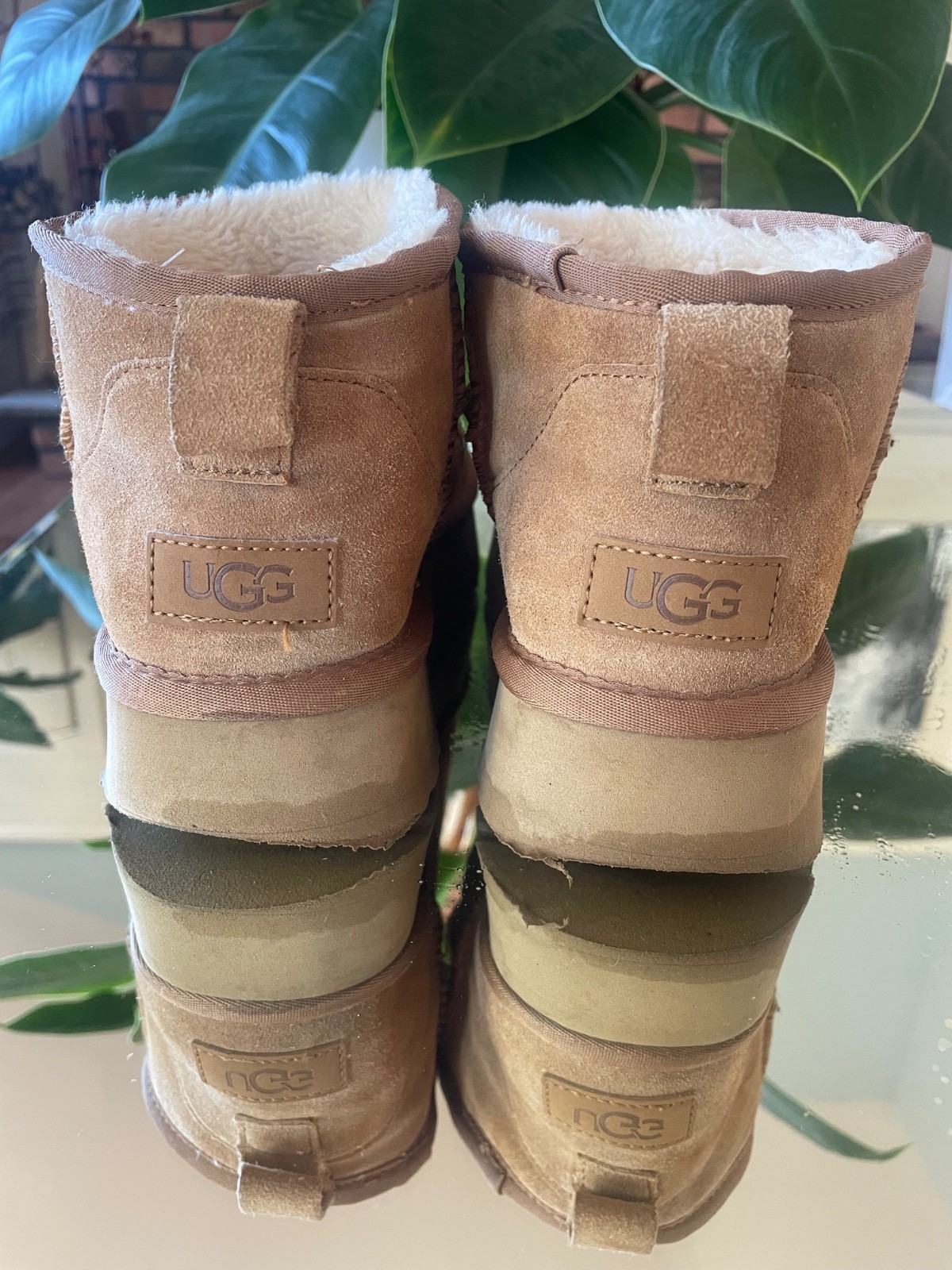 UGG Women’s Classic Ultra Mini Platform Chesnut Boots 1135092 Size 37 USA