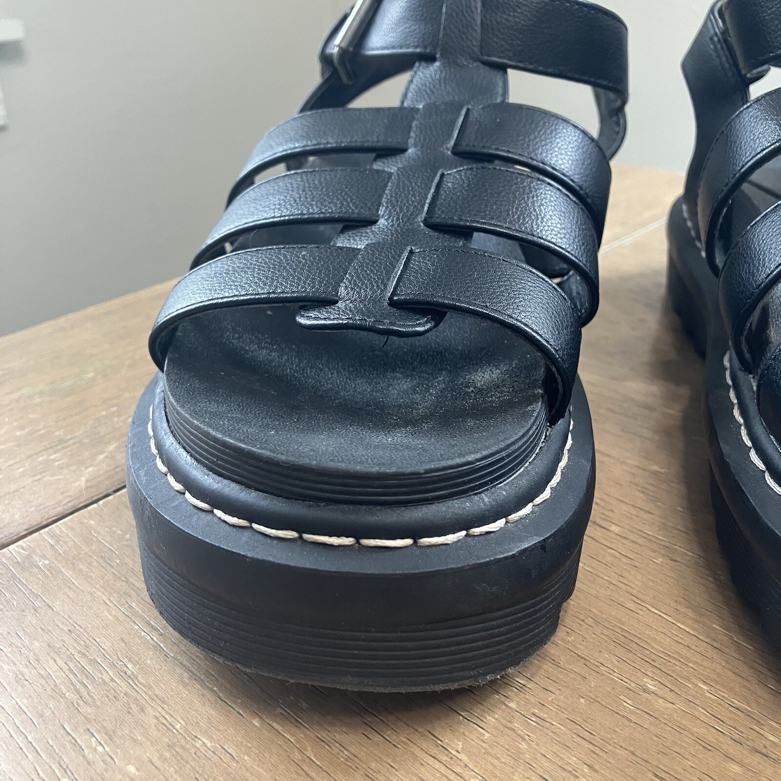 Vintage Y2K UNIONBAY Chunky Platform Black Fisherman Sandals Women’s 9M Buckles