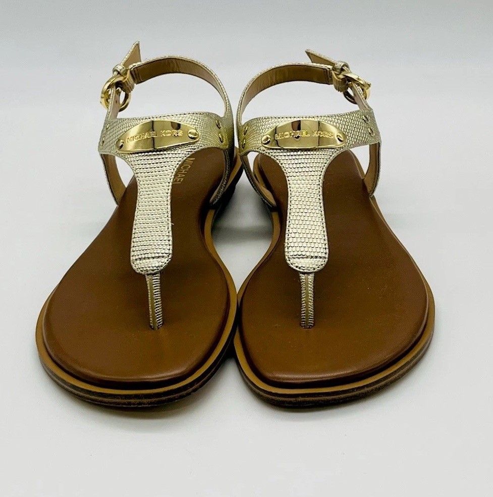 Michael Kors womens Mk Plate Thong Pale Gold zise 6