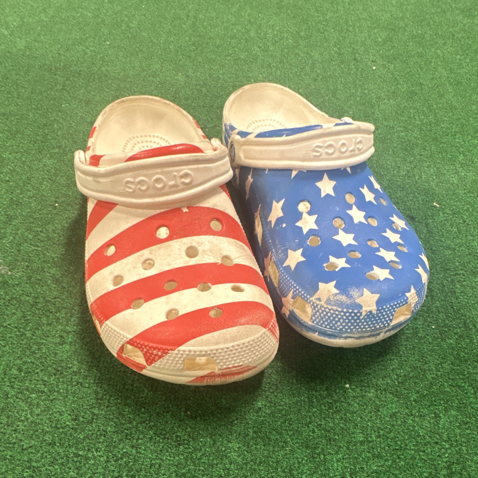 Crocs Classic Graphic Clogs Men Size 9 American Flag Stars Stripes July 4th