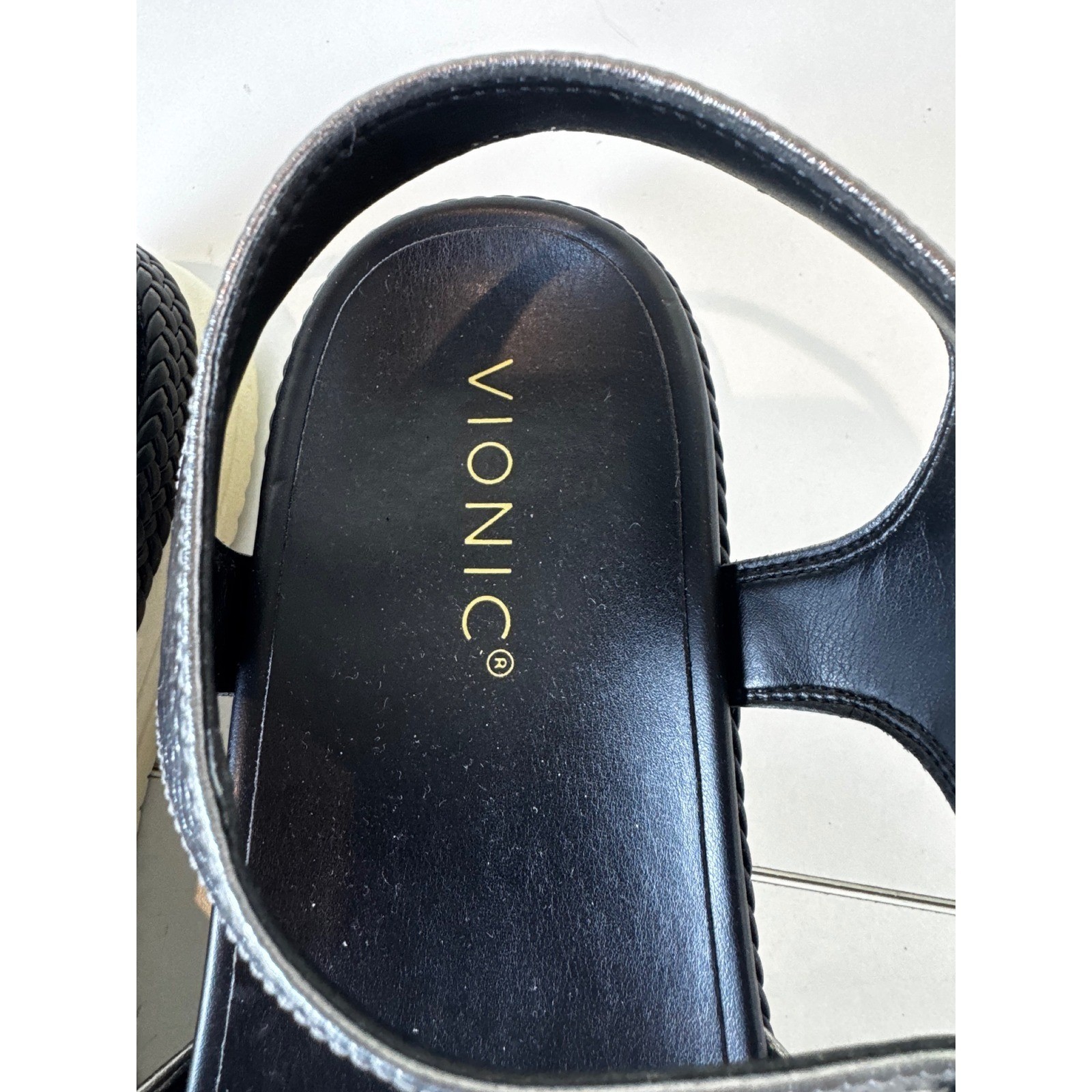 Vionic Mar Sandals Women Size 10 Silver Metallic Leather Platform Orthopedic
