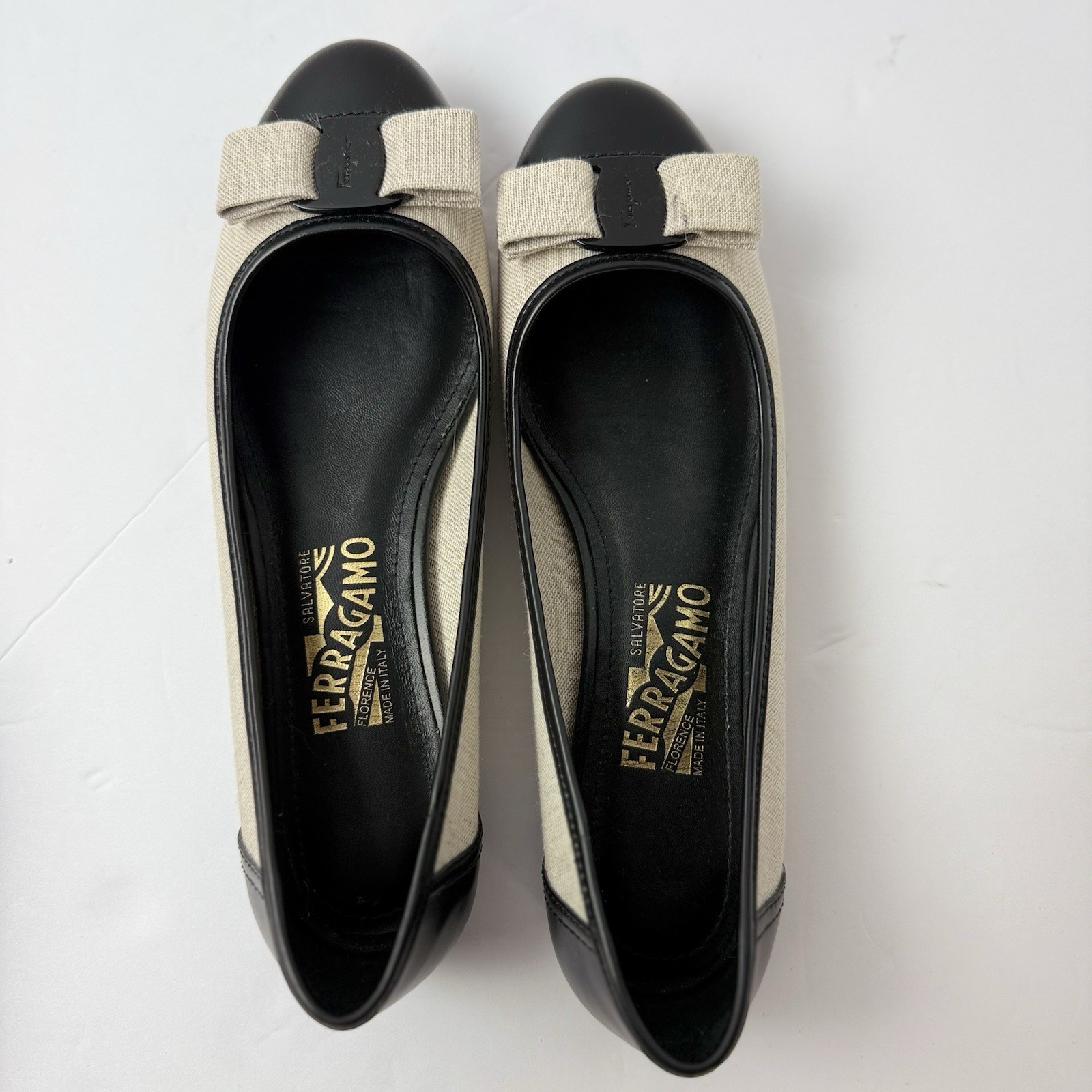 Ferragamo Canvas Leather Varina Flat Sz 8 New