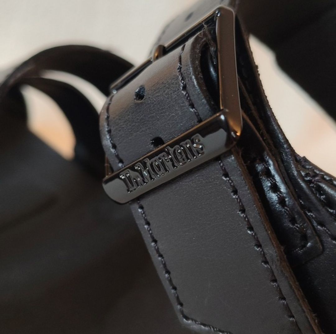 Dr. Martens Blaire Platform Strap Sandals. Size 8